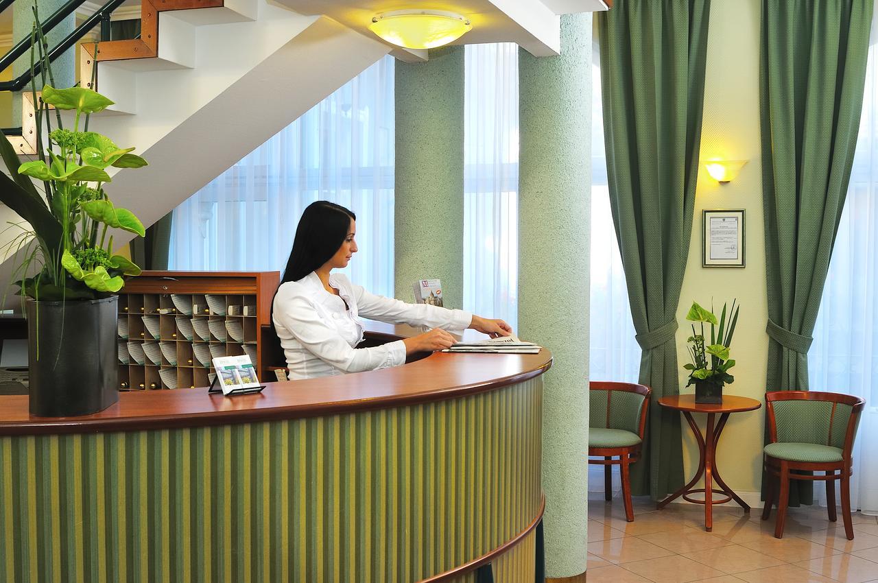 Baross City Apartments Budapest Luaran gambar